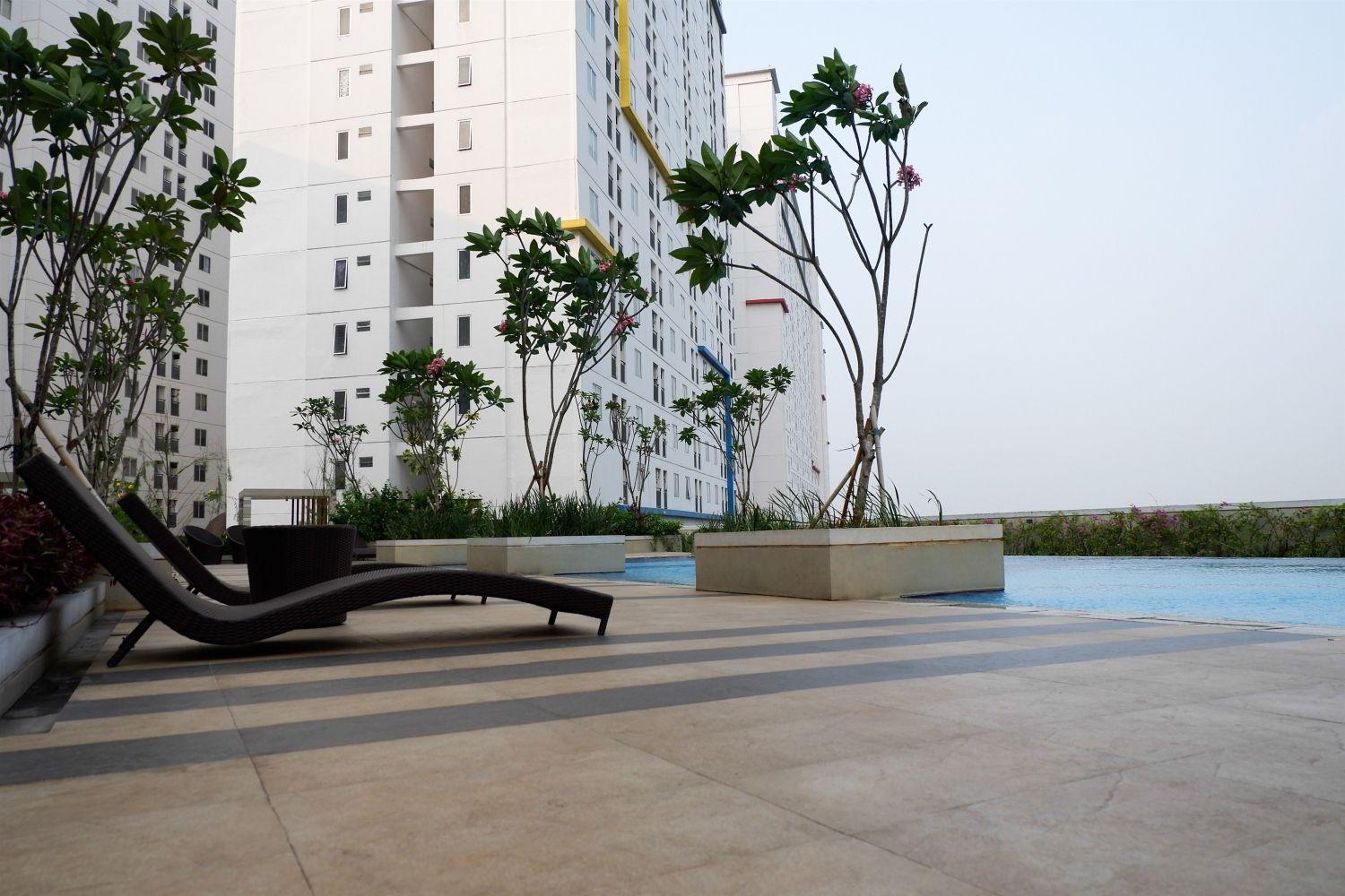 Comfort And 2br At Bassura By Travelio Apartment